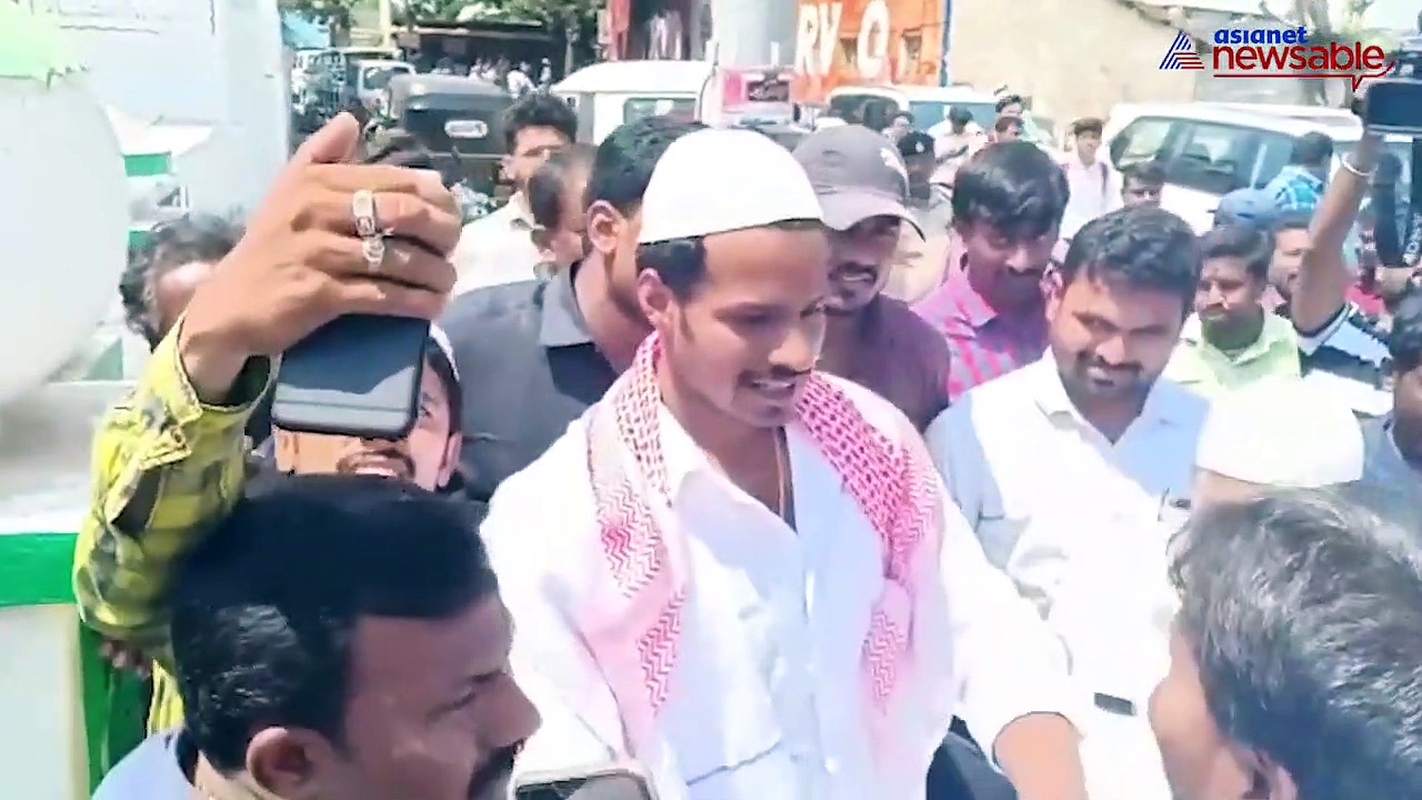 Nikhil Kumaraswamy wears skull cap to woo Muslim voters