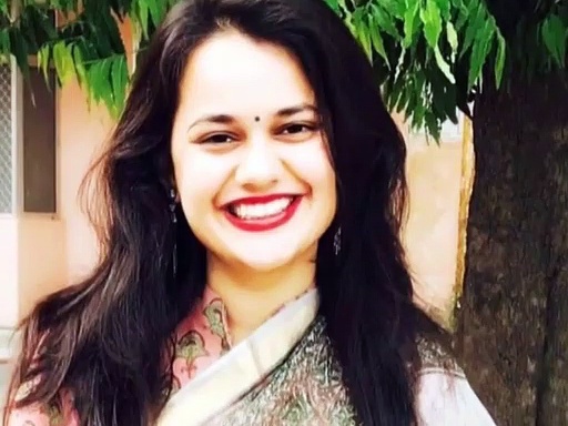 करवाचौथ पर क्या कर रही थीं IAS टीना डाबी खान, वीडियो में खुद देख लें