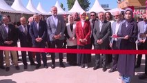 KADEM Vakfı Mütevelli Heyeti Başkanı Sümeyye Erdoğan Bayraktar gençlerle sohbet etti