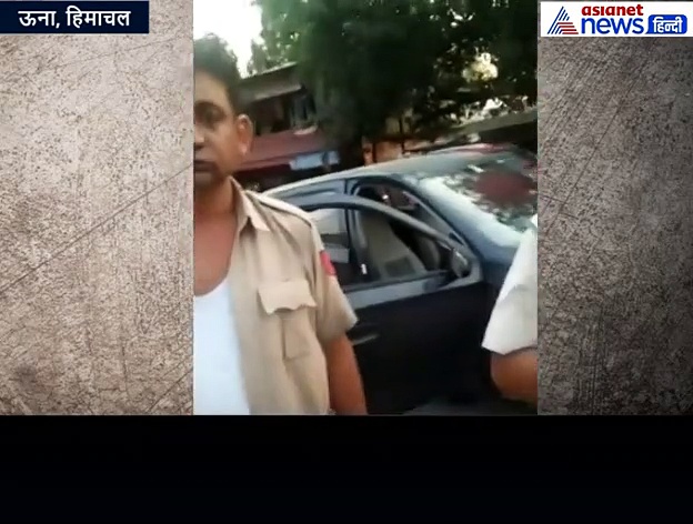 ट्रैफिक चेकिंग के दौरान इनका चालान भी कट गया, तो चेहरा देखिए कैसा बन गया