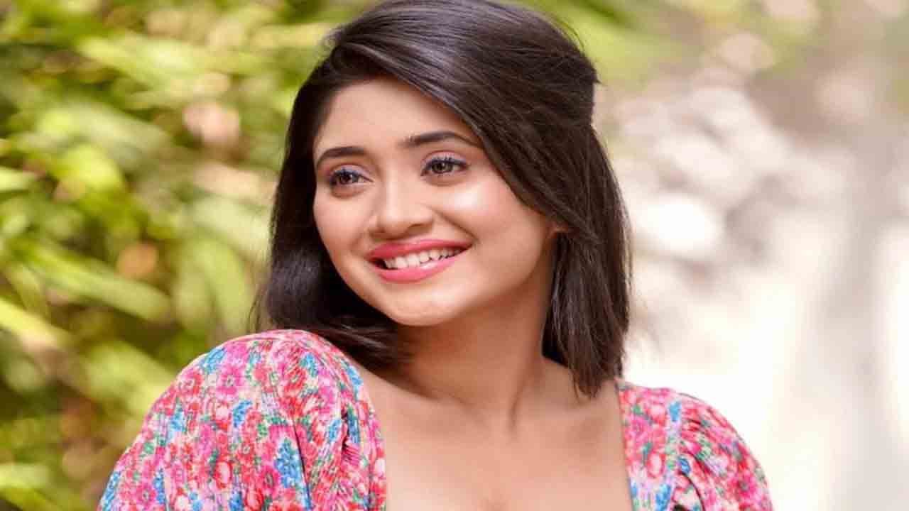 Shivangi Joshi celebrates her 28th birthday in this way have a look | FilmiBeat