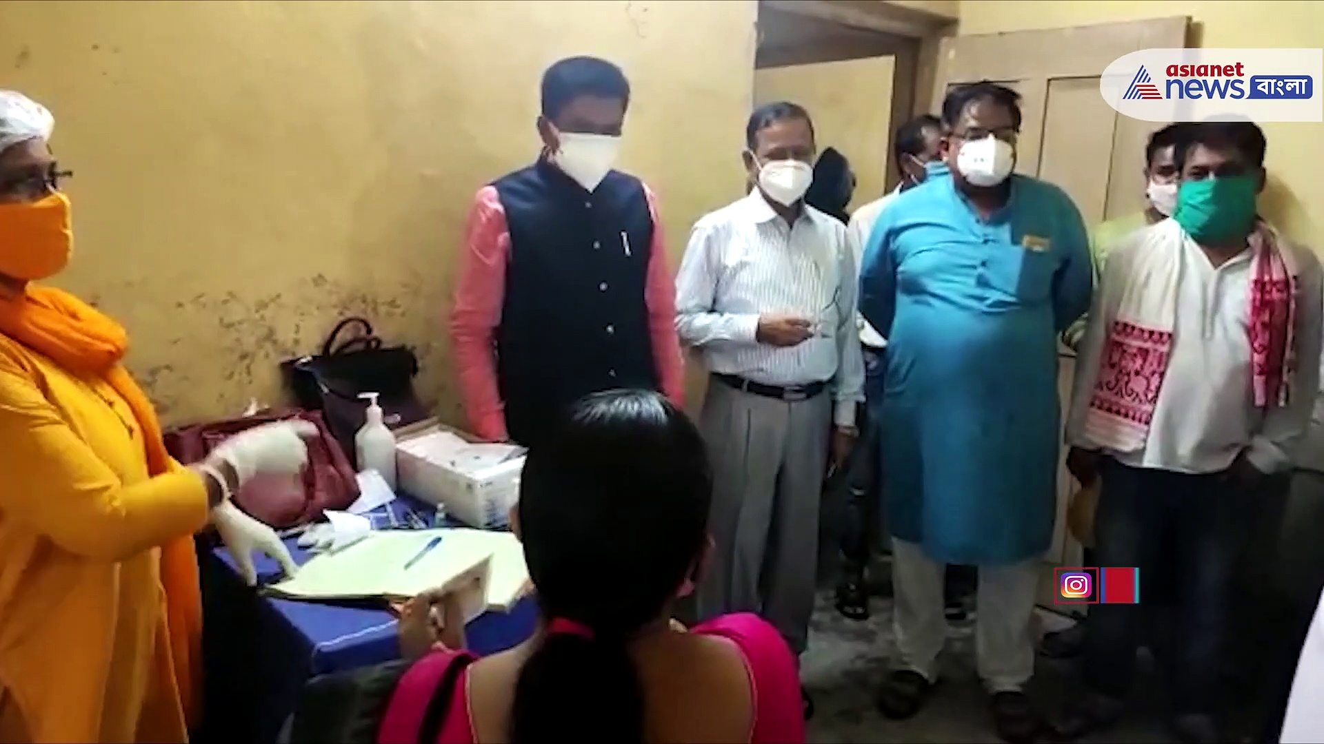 করণদিঘীর বিধায়কের উদ্যোগে ডালখোলায় শুরু হল ১৮ উর্ধ্বদের টিকাকরণ