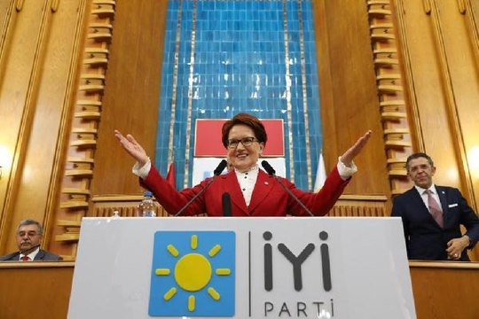 Akşener: Bu muhteşem ve büyük ülkenin Türkiye Cumhuriyeti olduğunu unuttular
