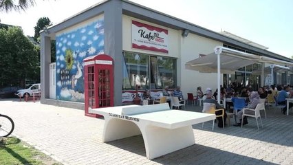 Akhisar Belediyesi'nden 'Askıda Kitap' Projesi