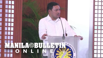 Senator-elect Mark Villar receives his certificate of proclamation