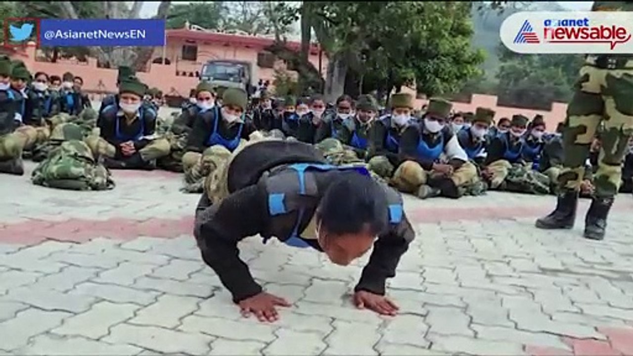 BSF Mahila recruit takes the one-minute push-up challenge