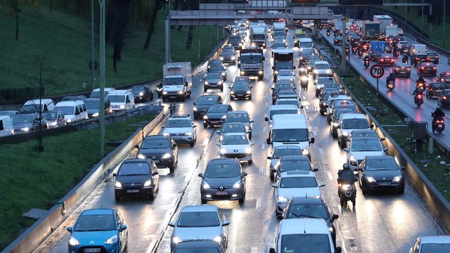 Voies réservées et circulation limitée : Hidalgo veut faire du périphérique une «ceinture verte» de Paris