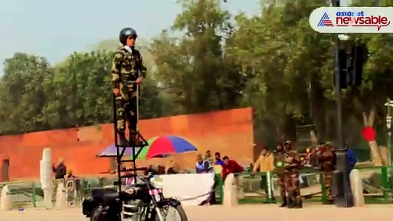 Republic Day Parade 2022: Seema Bhawani practice daredevil stunts