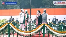 Flag unfurling blooper at Congress 137th Foundation Day function