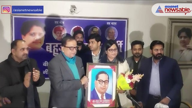 UP Election 2022: Nirbhaya and Hathras victims’ lawyer, SC advocate Seema Kushwaha joins BSP