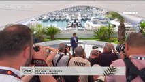 Regardez les images de Tom Cruise qui vient tout juste d'arriver à Cannes pour la montée des marches ce soir pour la présentation du film 