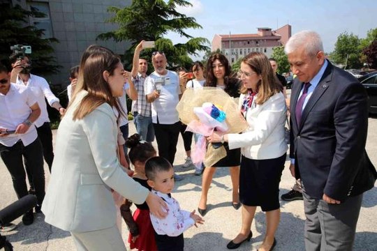 Bartın'ın ilk kadın Valisi Arslan, göreve başladı