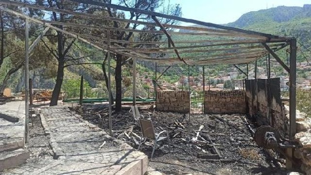 AMASYA'DA TARİHİ KIZLAR SARAYI'NDAKİ YANGININ ÇIKIŞ NEDENİ ARAŞTIRILIYOR