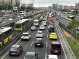 İSTANBUL'DA TRAFİK YOĞUNLUĞU YÜZDE 81'E ULAŞTI