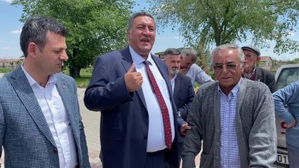 Aksaraylı Çiftçi: Ak Partilelere Söyleyin. Ben Onlara İki Dönem Oy Verdim. Oylarımı Geri İstiyorum