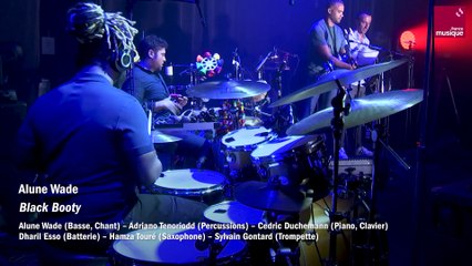 Alune Wade : Black Booty