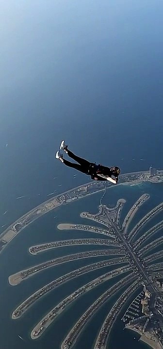 Free jump and a great view from the sky | (Like & Subscribe) | قفزة الأحلام ♥️♥️