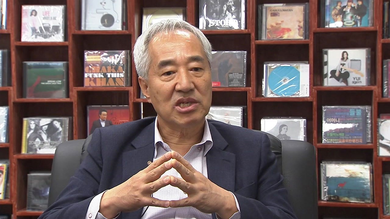 모두가 제창한 '임을 위한 행진곡'...작곡가 "논란 더 없었으면" / YTN