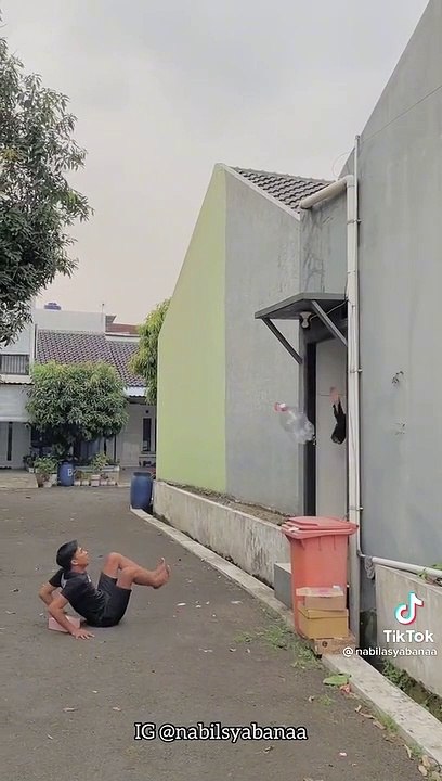 Parodi lucu