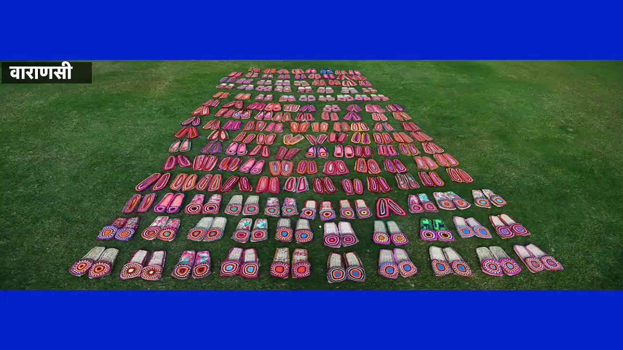 काशी विश्वनाथ मंदिर के सेवादारों को PM मोदी का खास तोहफा, देखिए क्या मिला