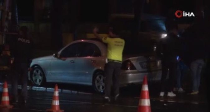 İstanbul Emniyet Müdürlüğü önünde silahlı şahıs alarmı