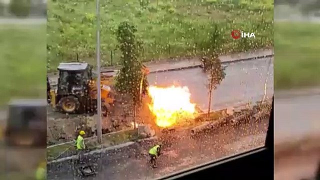 İstanbul Beylikdüzü'nde doğal gaz borusu alev aldı, mahalleli büyük panik yaşadı