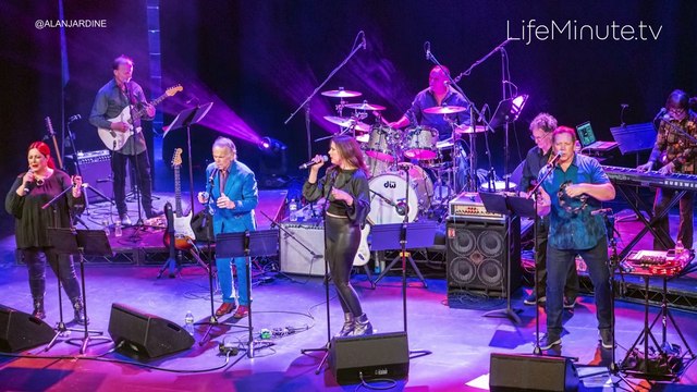 A LifeMinute with Legendary Beach Boy Al Jardine