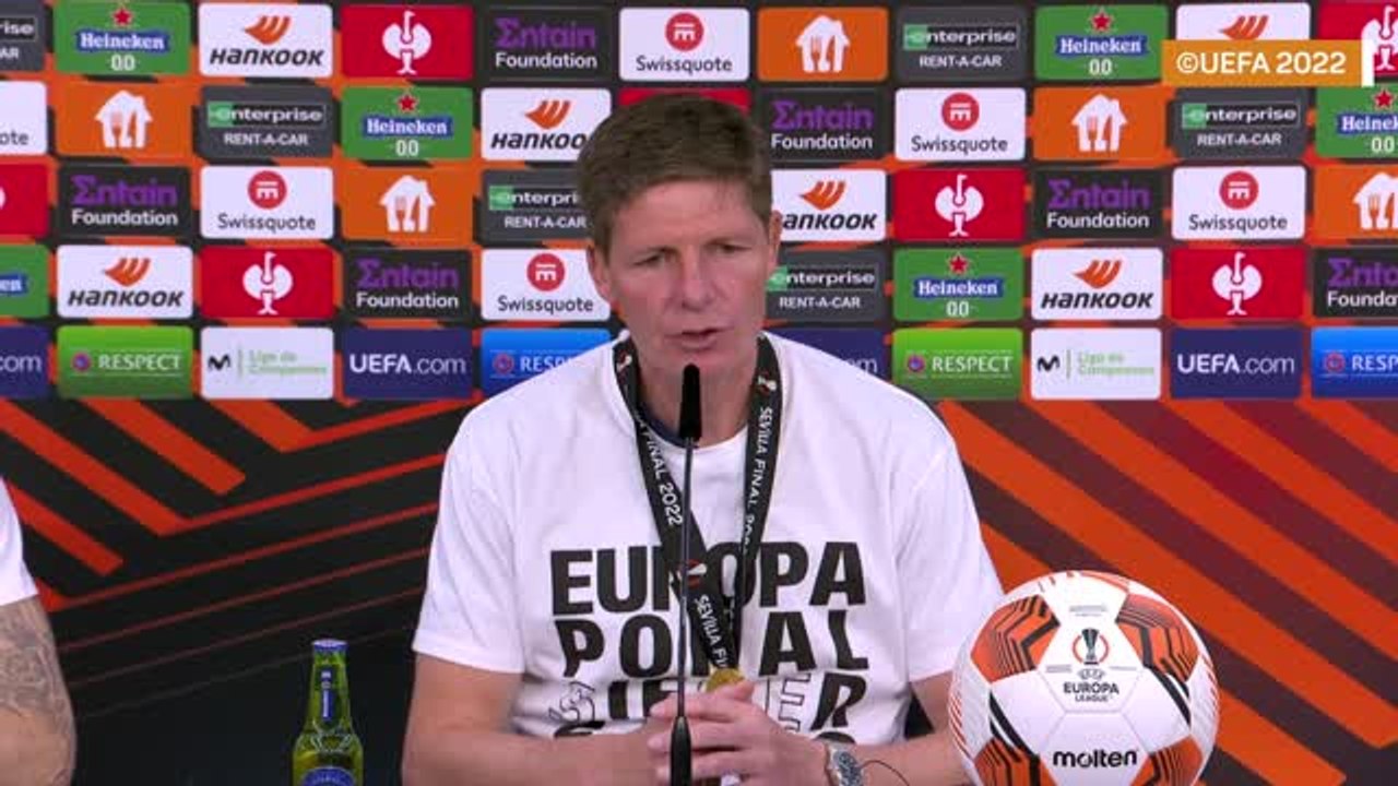 Ruhige PK? Nichts da! Hier wird Glasner nassgemacht