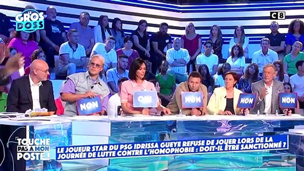 Vif échange entre Matthieu Delormeau et Gilles Verdez dans "Touche pas à mon poste", le 17 mai 2022, sur C8