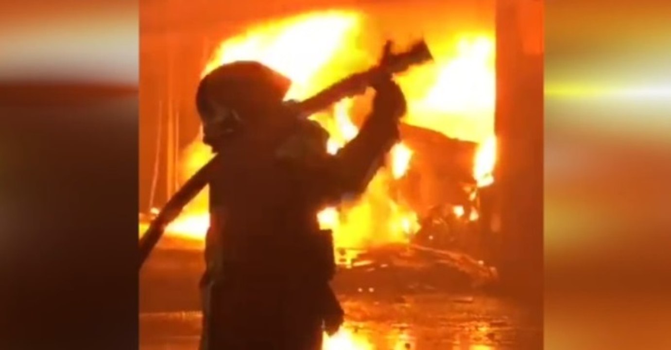 Lastra a Signa (FI) - Incendio in fabbrica di adesivi (19.05.22)