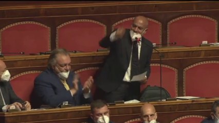 PARAGONE DURISSIMO “VERGOGNATEVI, 5 STELLE VERGOGNATEVI”, REPLICA DURAMENTE A MARIO DRAGHI