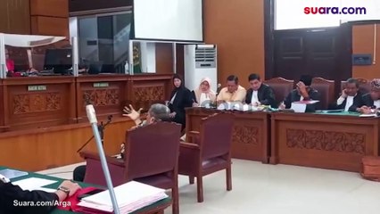 Hadir Sebagai Saksi, M Kece Praktikkan saat Irjen Napoleon Lakukan Pemukulan dan Melumuri Kotoran Manusia ke Wajahnya