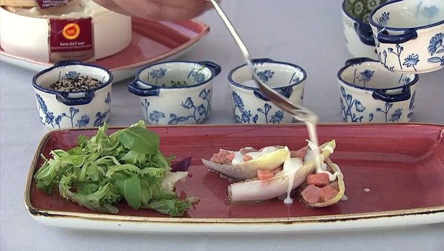 Descubrimos la historia y la gastronomía extremeña a través de la Torta del Casar