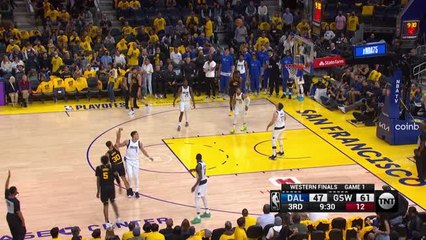 On Fire! Curry packt nach Dreier Dance-Moves aus