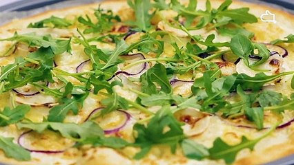 Retrouvez l'équilibre parfait entre sucré et salé avec la fameuse pizza chèvre-miel !