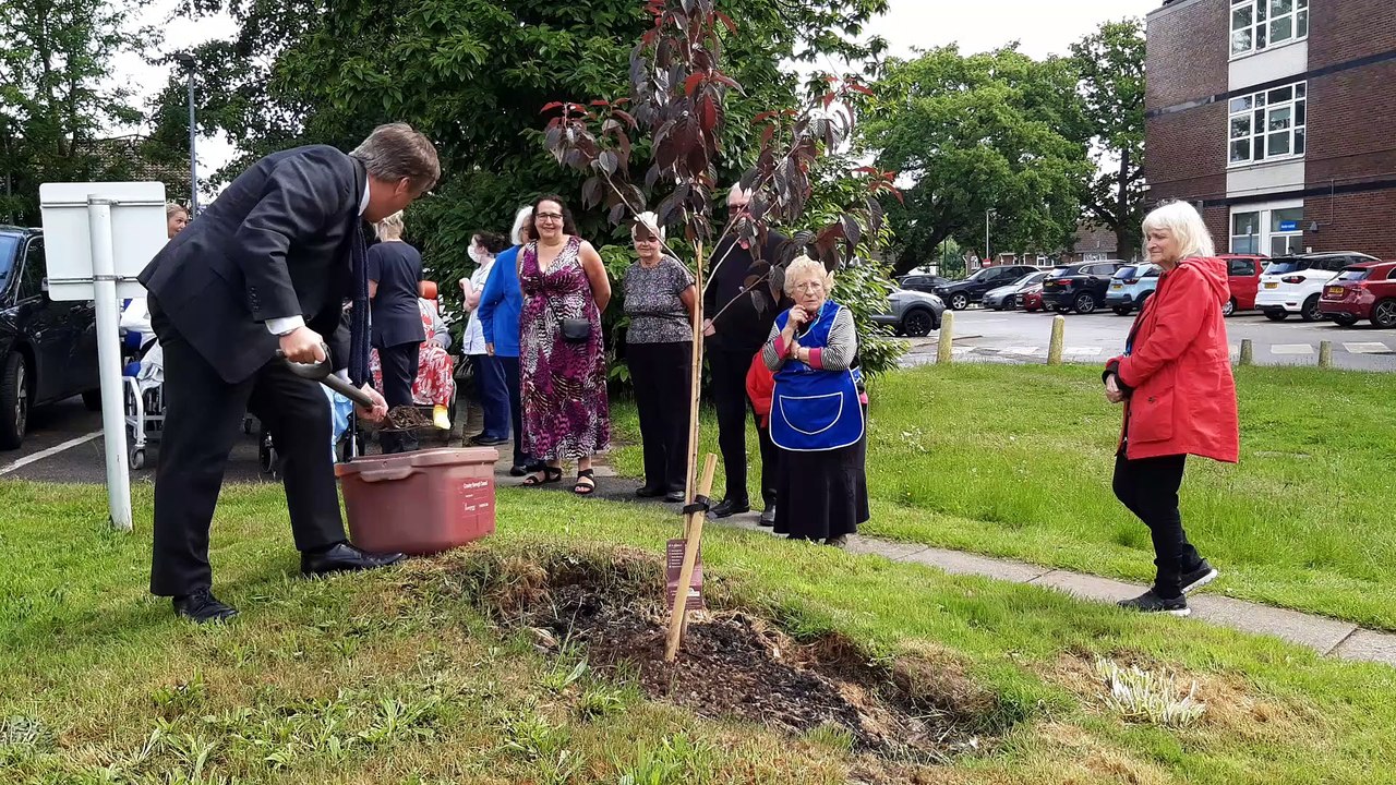 Henry Smith MP planting tree for The Queen's Jubilee