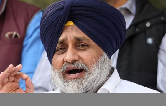Sunil Jakhar 'ਤੇ Sukhbir Badal ਦਾ ਤੰਜ, 'ਇੰਨੇ ਸਾਲ BJP ਨੂੰ ਗਾਲ੍ਹਾਂ ਕੱਢਦੇ ਰਹੇ, ਹੁਣ ਹੋਏ ਸ਼ਾਮਲ'