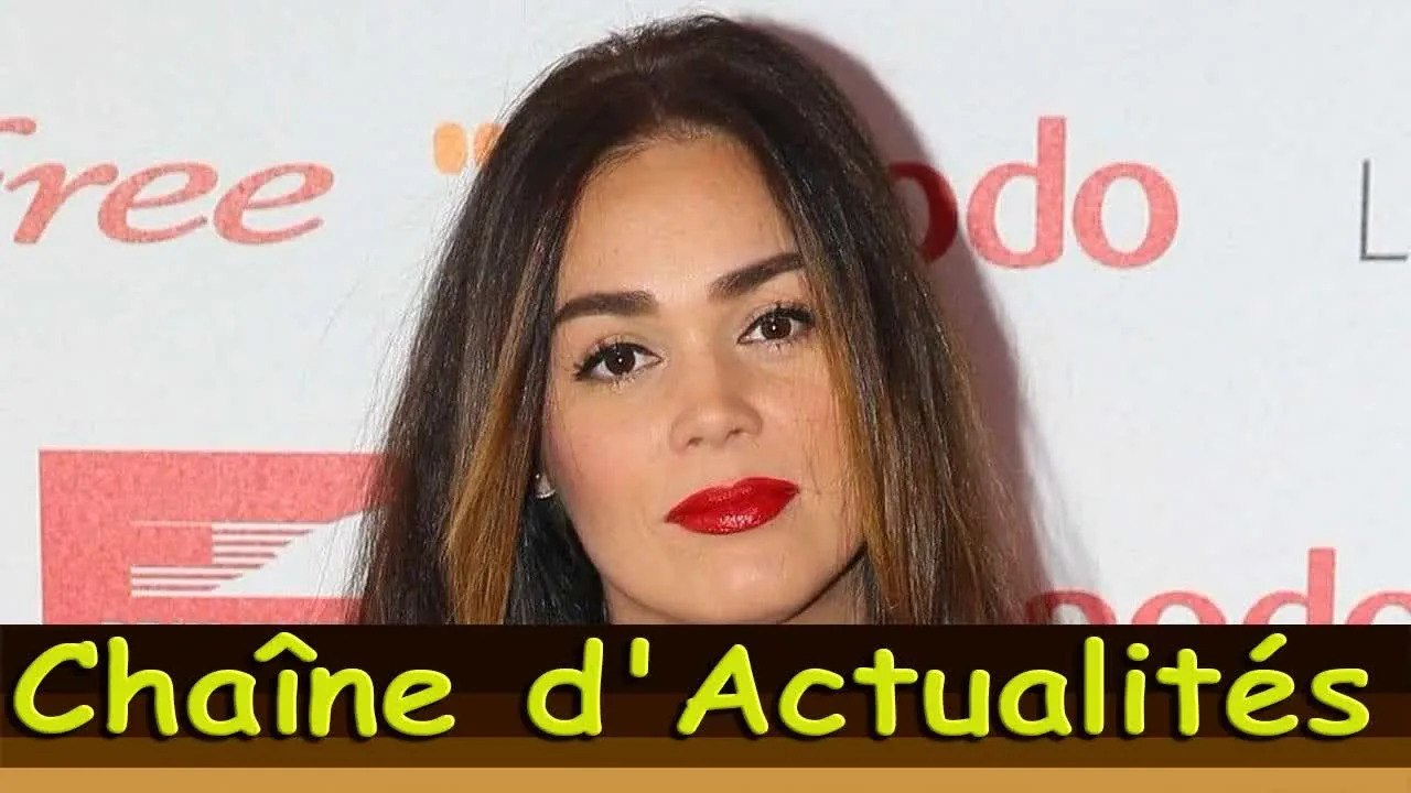 Lola Dewaere se confie sans tabou sur ses complexes et la chirurgie esthétique.