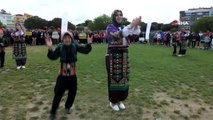 Balıkesir'de anne çocuk halk oyunları ekibi gösteri yaptı