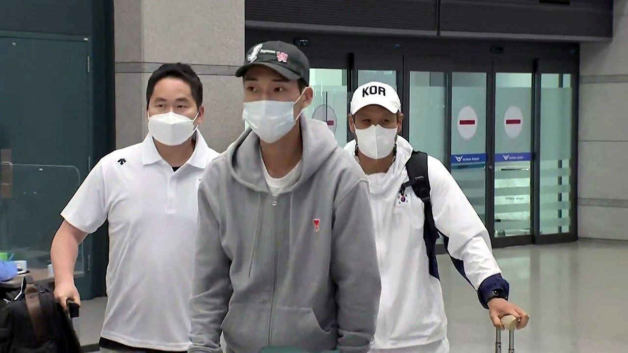 '한국육상 새 역사' 우상혁, 세계선수권 집중 위해 귀국 / YTN