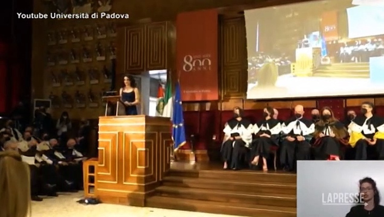 Padova, studentessa alle autorita': "É libero uno Stato che affossa il ddl Zan?"
