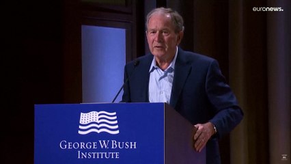 Bush condena la invasión de Irak al cometer un lapsus y querer decir Ucrania