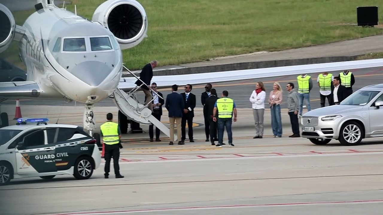 El rey emérito llega a España tras casi dos años en Abu Dabi