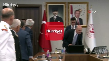 Bakan Soylu, göç ve uyuşturucu konularıyla ilgili 81 ilin valisiyle görüştü