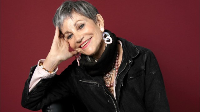 VOICI : Isabelle Morini-Bosc : la chroniqueuse donne des nouvelles de son mari Alain, qui a subi plusieurs opérations
