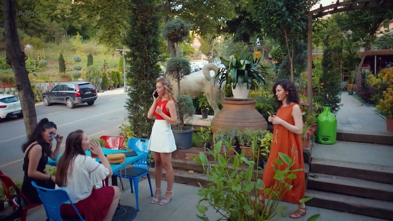 Láska klepe na dveře (4)