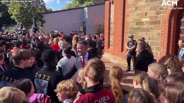 Anthony Albanese, Julia Gillard and SA Premier draw huge crowds in Adelaide on final day of election campaign | May 20, 2022 | Canberra Times