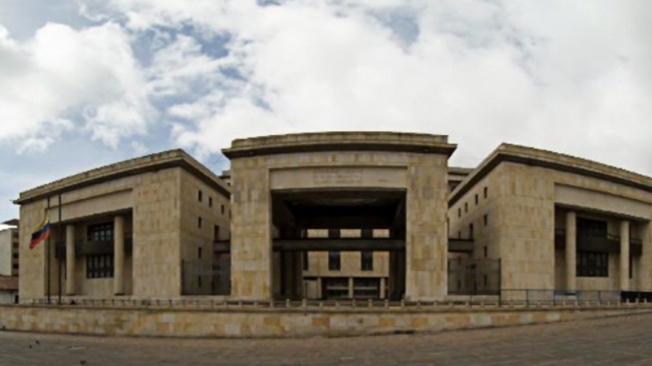 Gobierno deberá determinar quiénes pertenecen al régimen contributivo de salud por nivel de ingresos