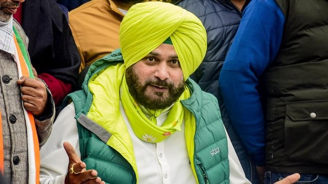 Navjot Sidhu ਦੇ ਘਰ ਪਹੁੰਚ ਰਹੇ ਕਈ ਕਾਂਗਰਸੀ ਆਗੂ, ਸਿੱਧੂ ਦਾ ਸਾਥ ਦੇਣ ਦਾ ਭਰਿਆ ਦਮ