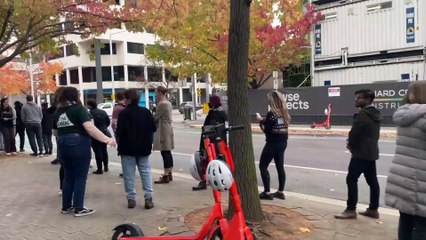 Voters line up for last day of pre-polling | May 20, 2022 | Canberra Times